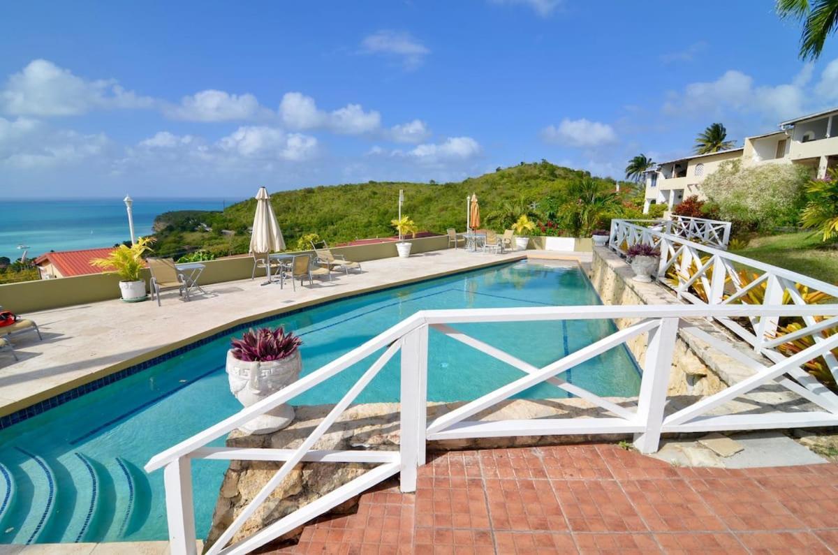 Halcyon Heights Condominium Dickenson Bay Dış mekan fotoğraf